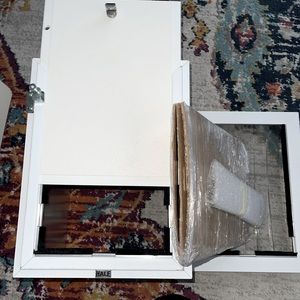 Brand new hale, pet door